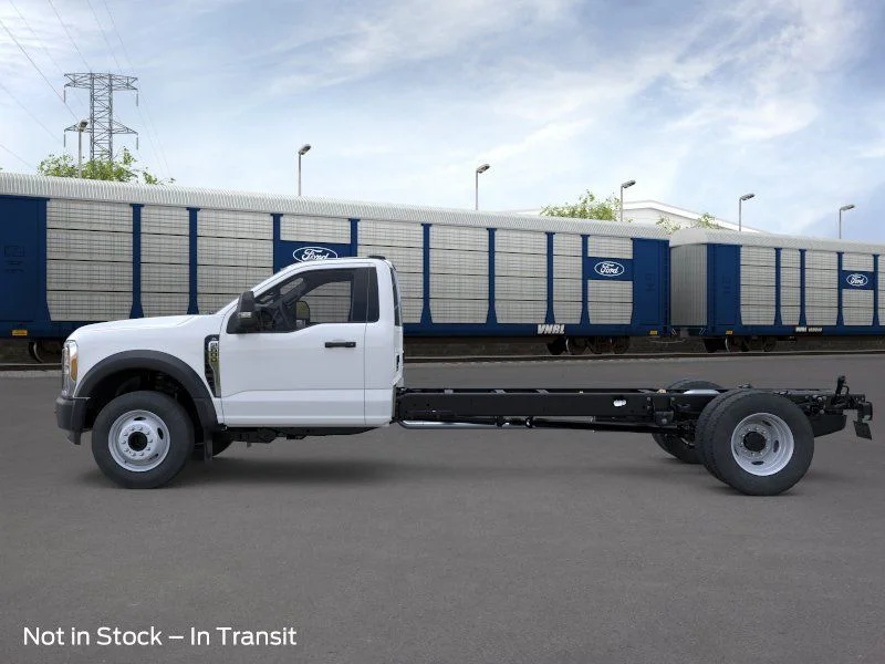 New 2026 Oxford White Ford F-600® XL image 5