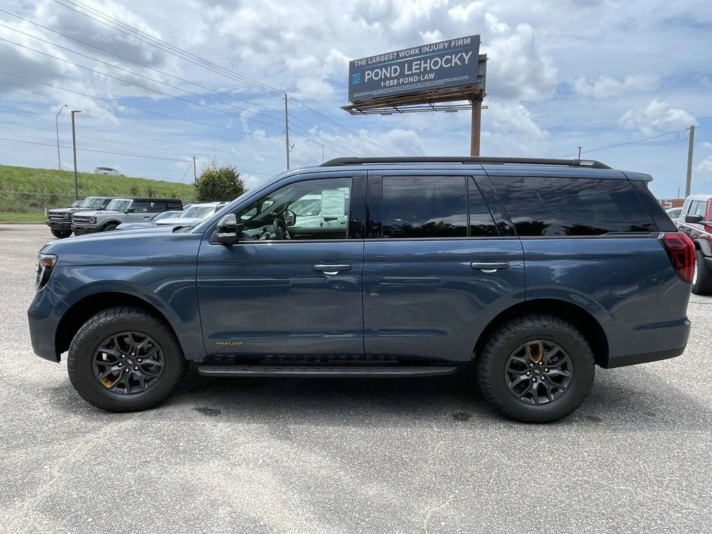 New 2027 Nocturnal Blue Metallic Ford Tremor® image 6