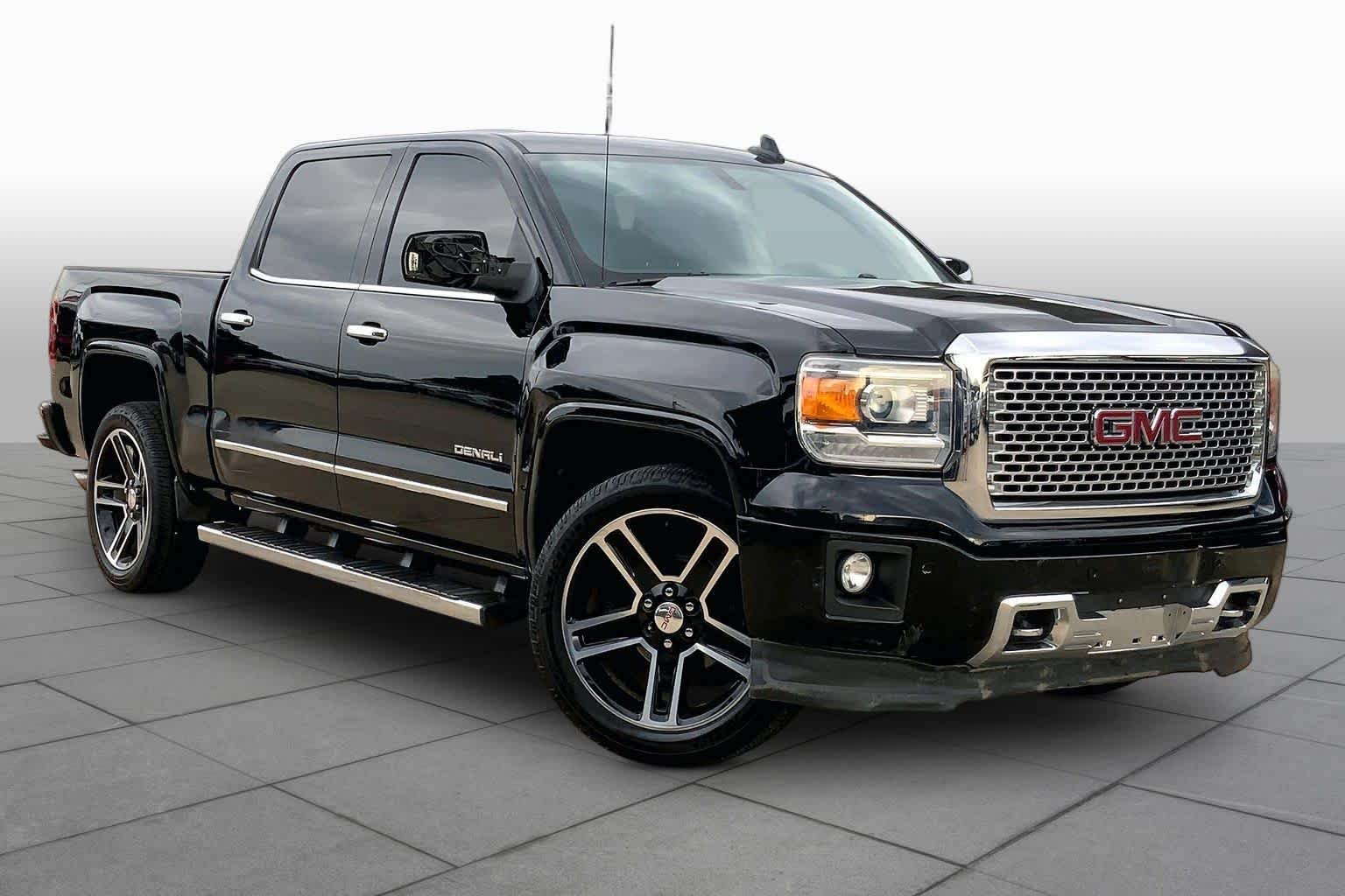 Used 2015 Onyx Black GMC Denali image 3