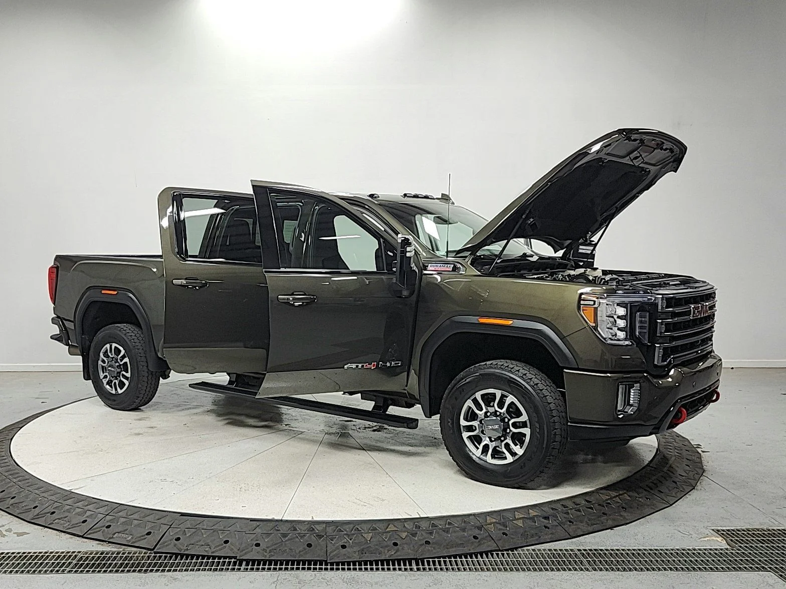 Used 2022  GMC AT4 image 9