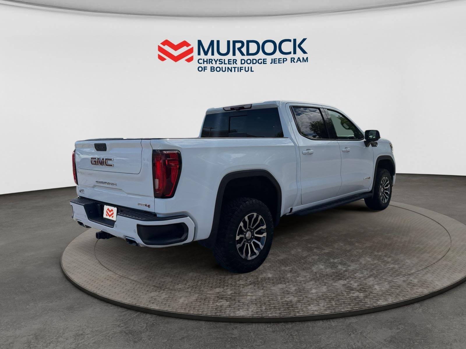 Used 2021 Summit White GMC AT4 image 9