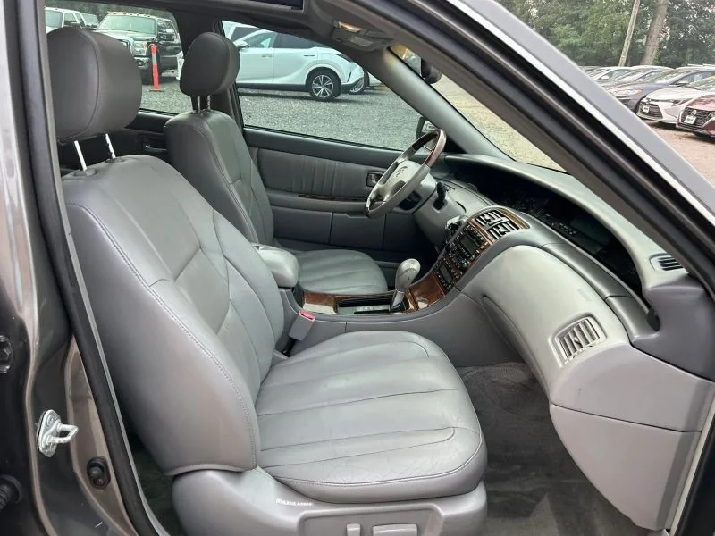 Used 2004 Gray Toyota XLS Sedan 4D image 21