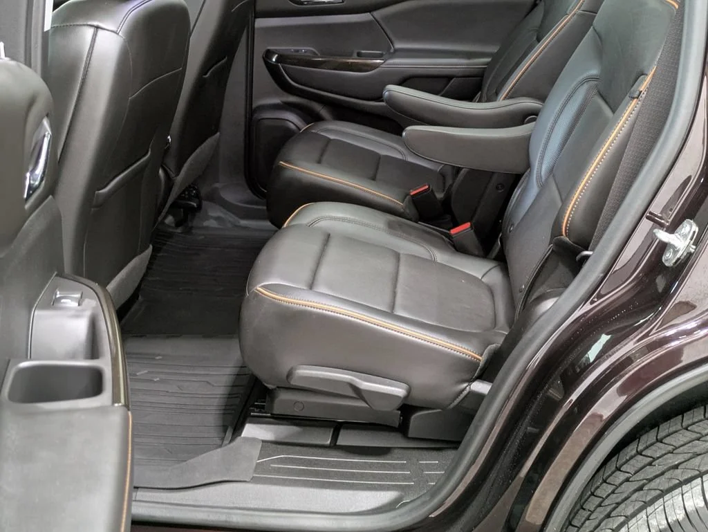 Used 2021 RED MAHOGANY METALLIC GMC AT4 image 16