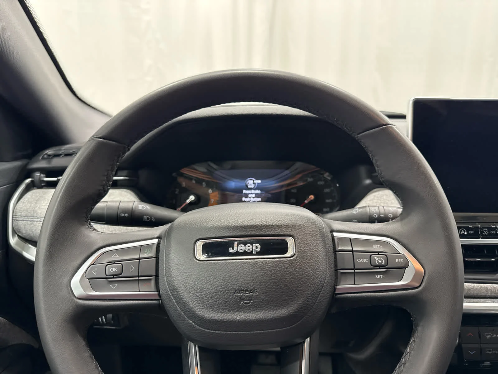 Used 2024 Sil/silver Jeep Latitude image 16