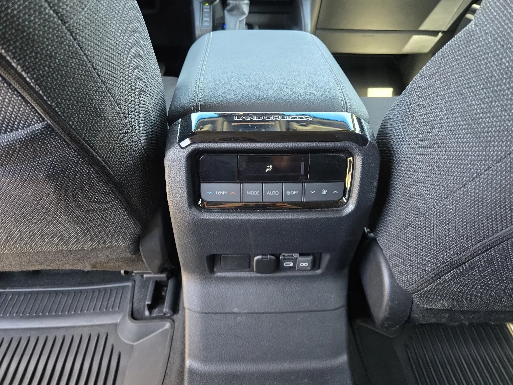 Used 2025 Ice Cap Toyota 1958 image 28