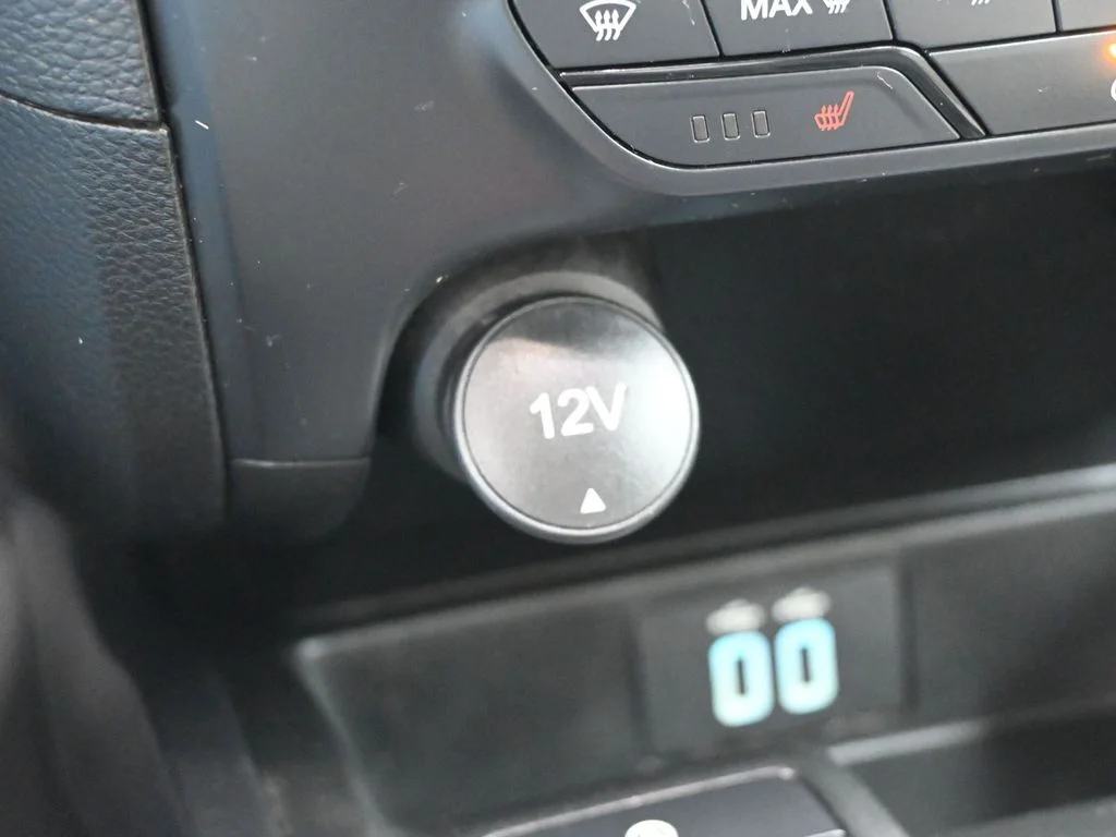 Used 2022 Silver Ford XLT image 19