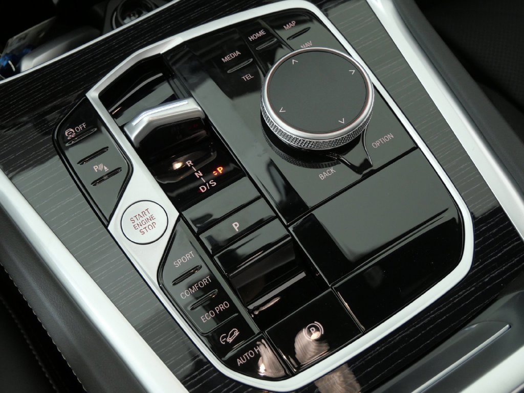 New 2027 Black Sapphire Metallic BMW xDrive40i image 48