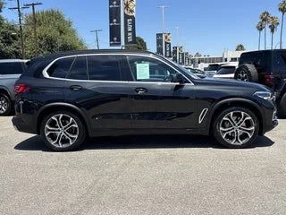 Used 2023 Black BMW xDrive40i image 2
