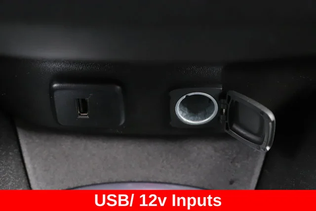 Used 2016 White Chevrolet LT image 28