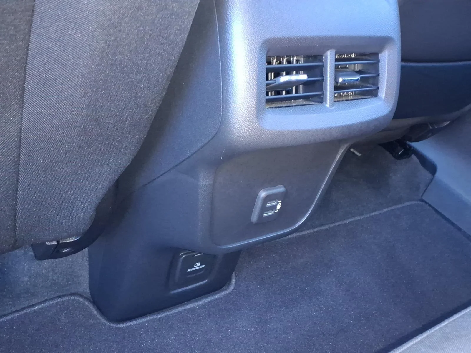 Used 2022 Black GMC SLE image 4