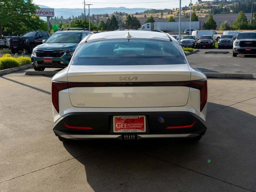 2025 Kia K4 LX - Photo 6
