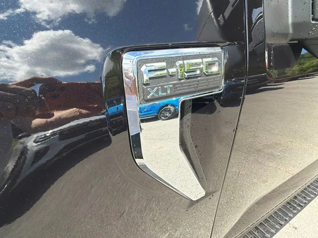 New 2026 Agate Black Metallic Ford XLT image 13