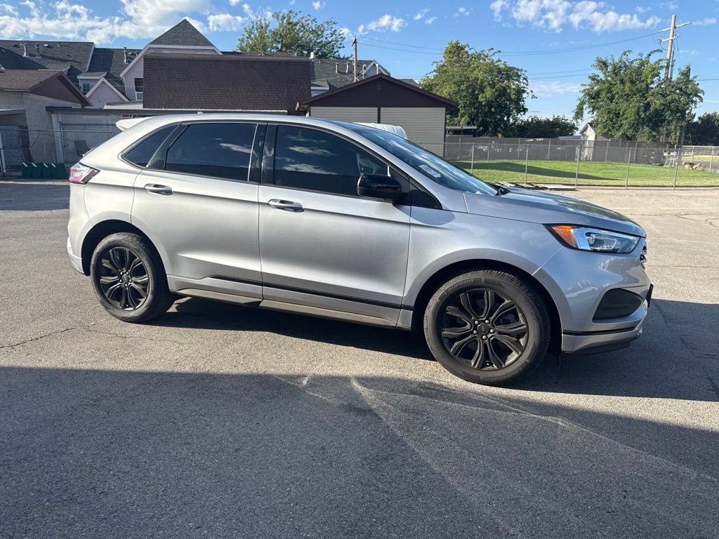 Certified Used 2022 Silver Metallic Ford SE image 3