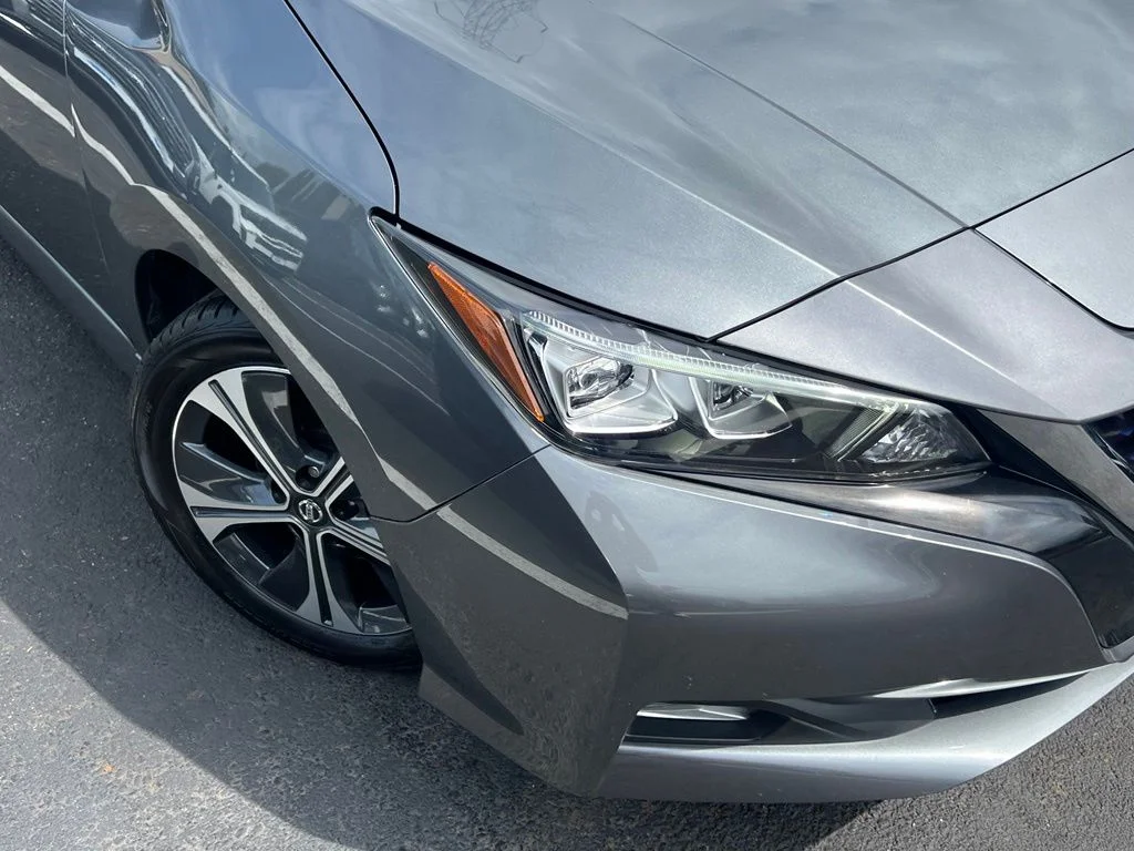 Used 2022 Nissan LEAF SV with VIN 1N4AZ1CV4NC550479 for sale in Kirkland, WA