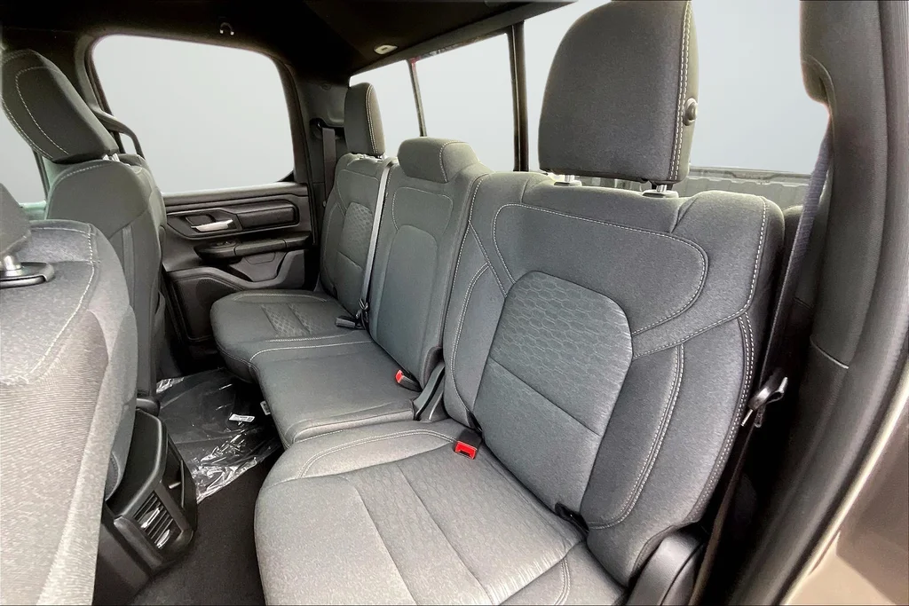 New 2026 Granite Crystal Metallic Clearcoat RAM Express image 16