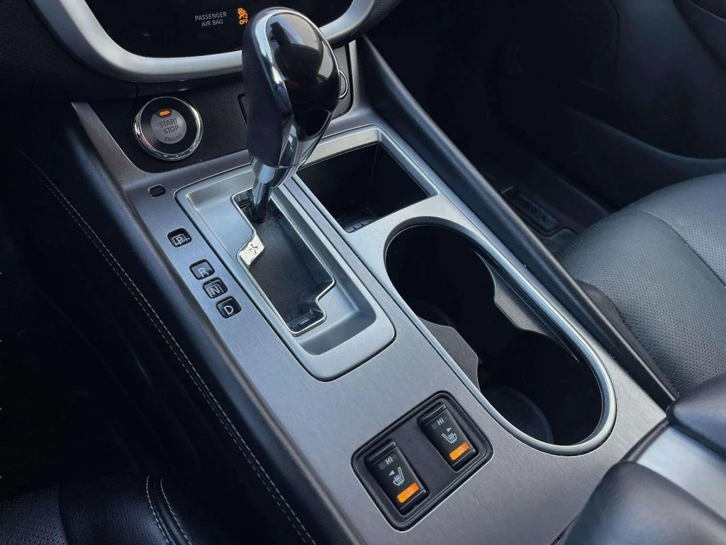 Used 2021 Magnetic Black Pearl Nissan SL image 14