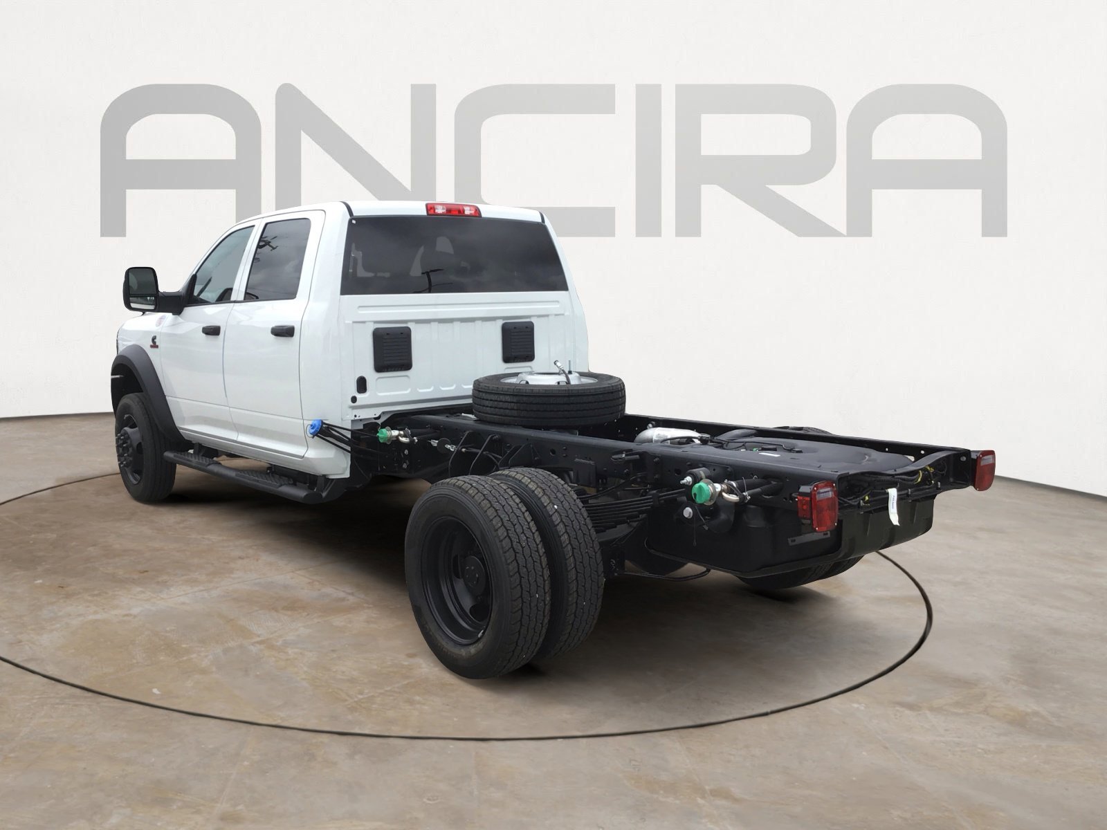 New 2026 Bright White Clearcoat RAM Tradesman image 8