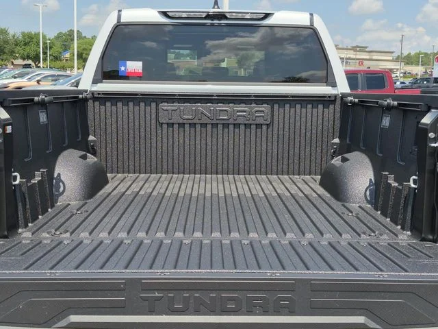 New 2026 Wind Chill Pearl <sup>1</sup> Toyota  Platinum image 5