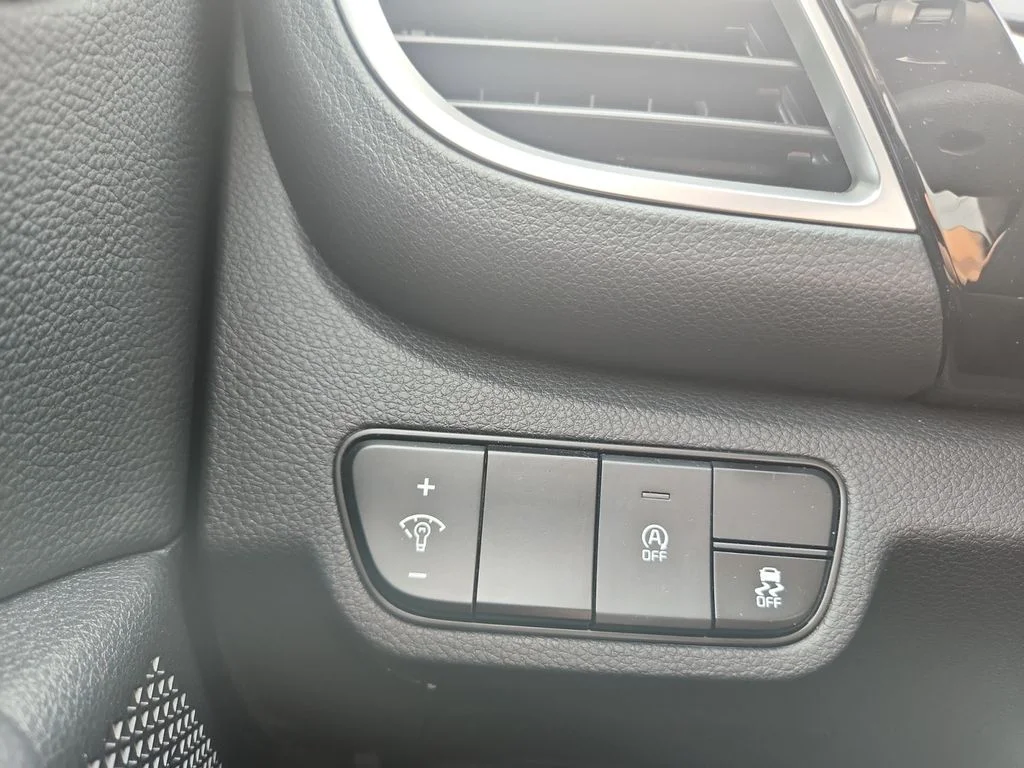 Used 2024 Blue Kia S image 23