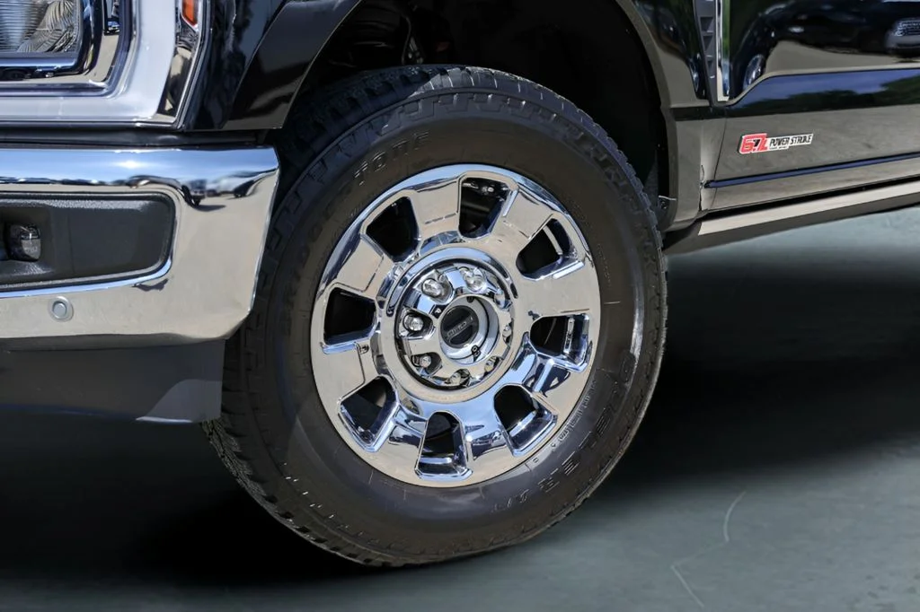 Used 2025 Black Ford King Ranch image 4