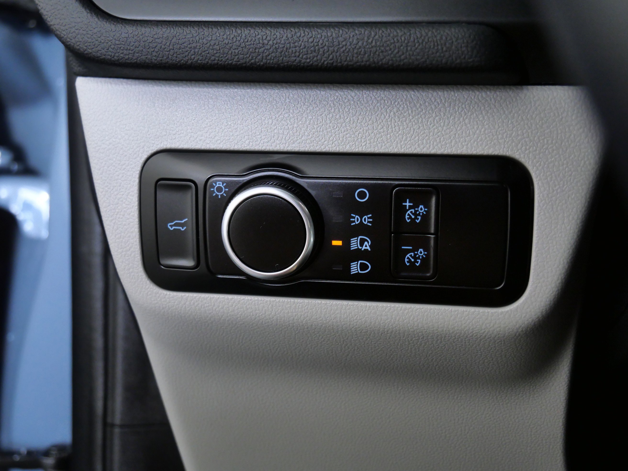 Certified Used 2023 Vapor Blue Metallic Ford Active image 27