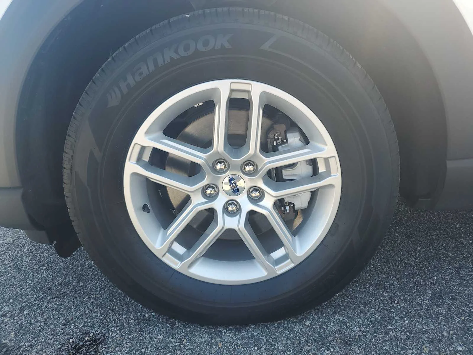 Used 2025 Star White Metallic Tri- Ford Active image 12
