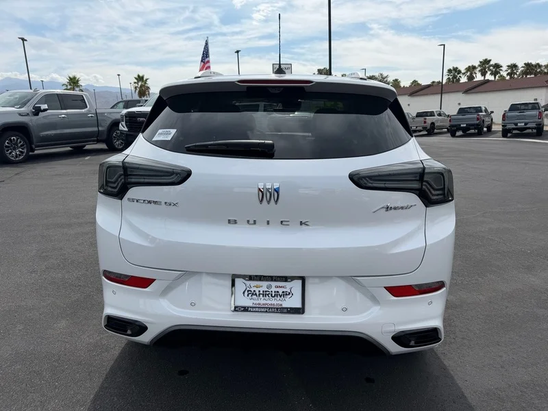 Used 2024 White Frost Tricoat Buick Avenir image 4