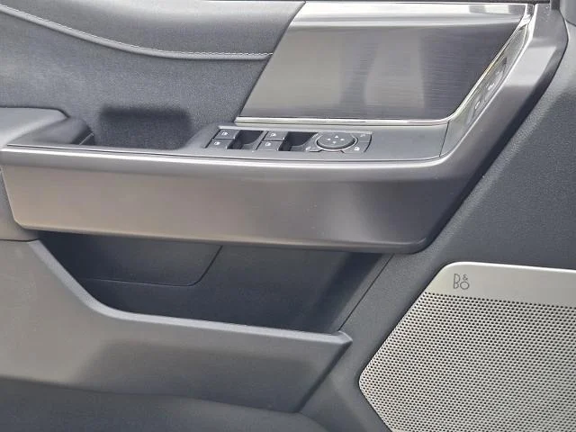 New 2026 Star White Metallic Tri-Coat Ford Lariat® image 38