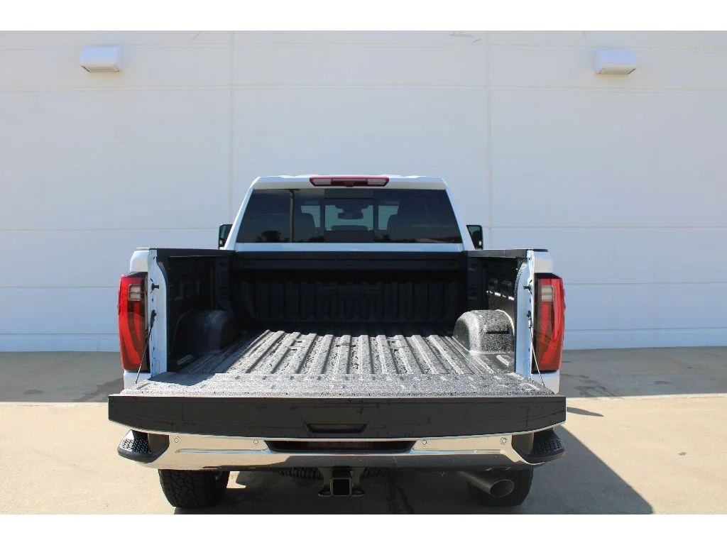 New 2026 WHITE GMC SLT image 21