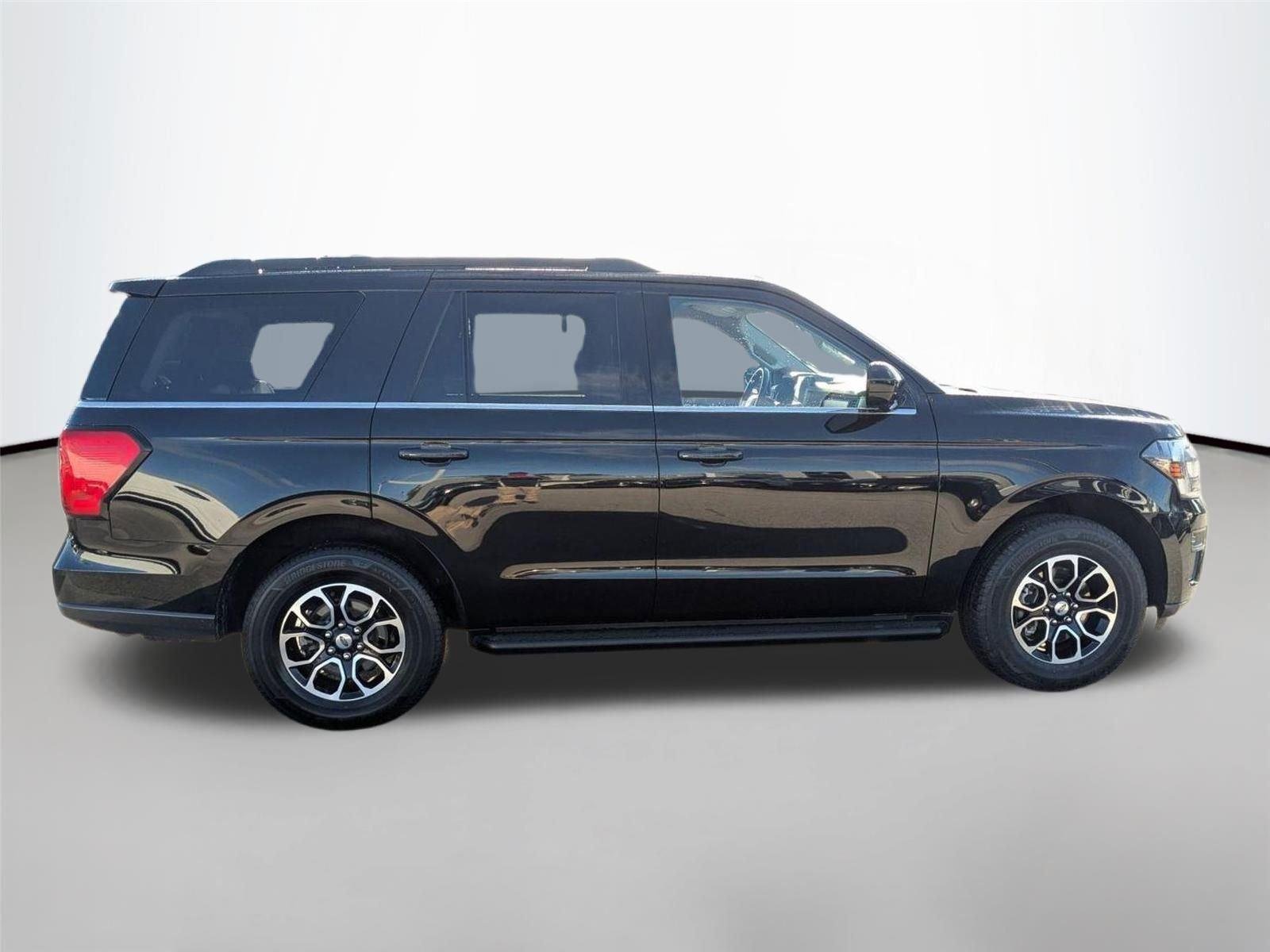 Used 2024 Agate Black Metallic Ford XLT image 4