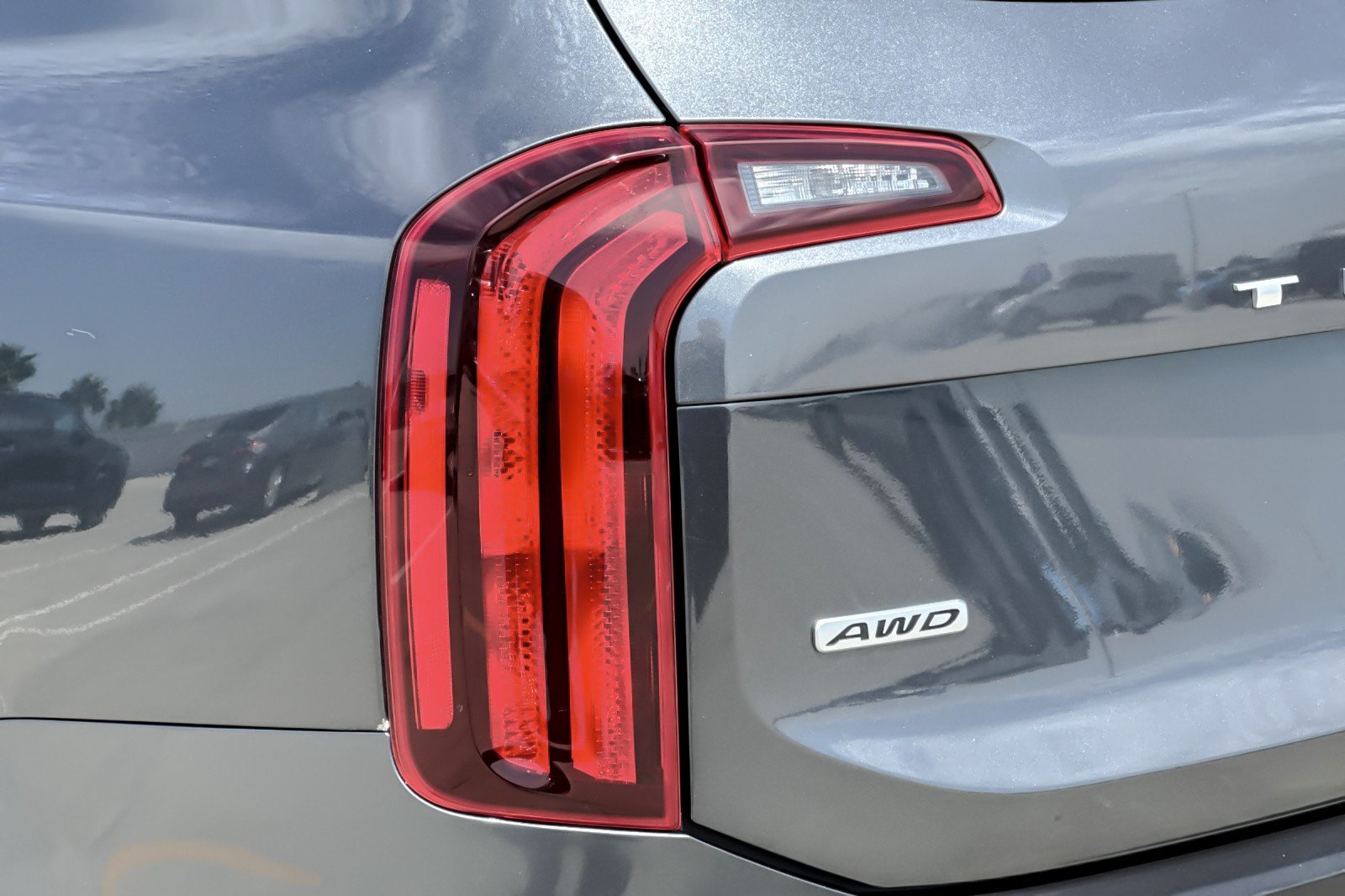 Used 2022 GRAY Kia LX image 27