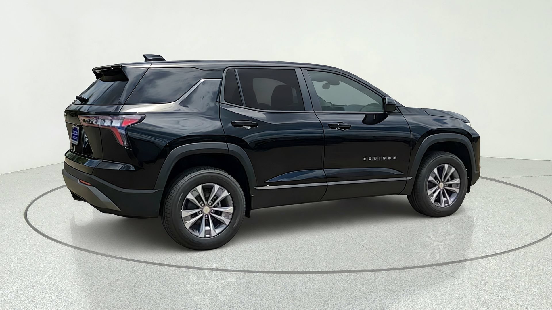 2027 Chevrolet Equinox LT - Photo 8