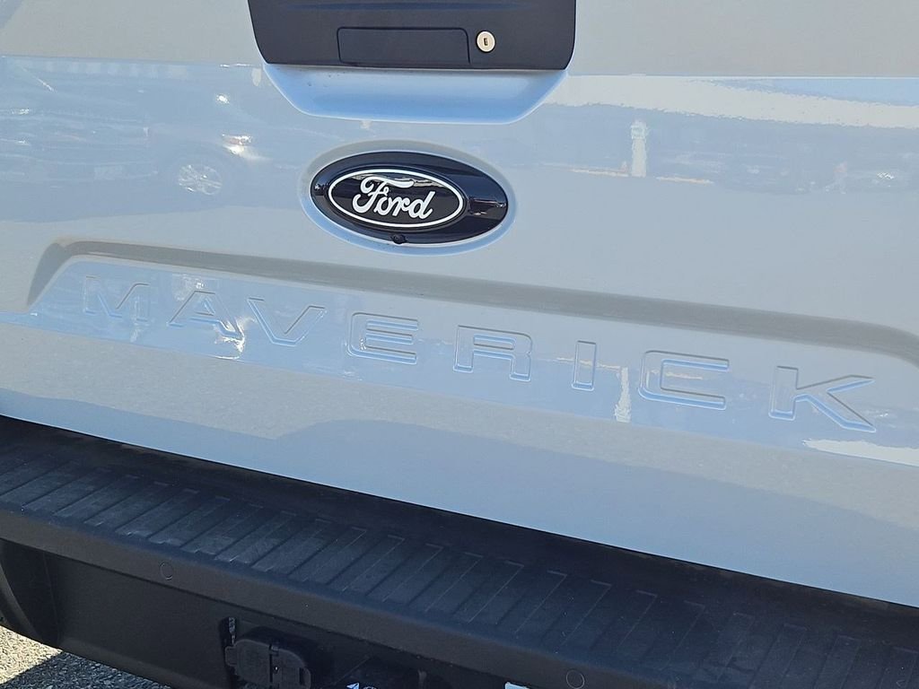New 2025 Space White Metallic Ford XLT image 59