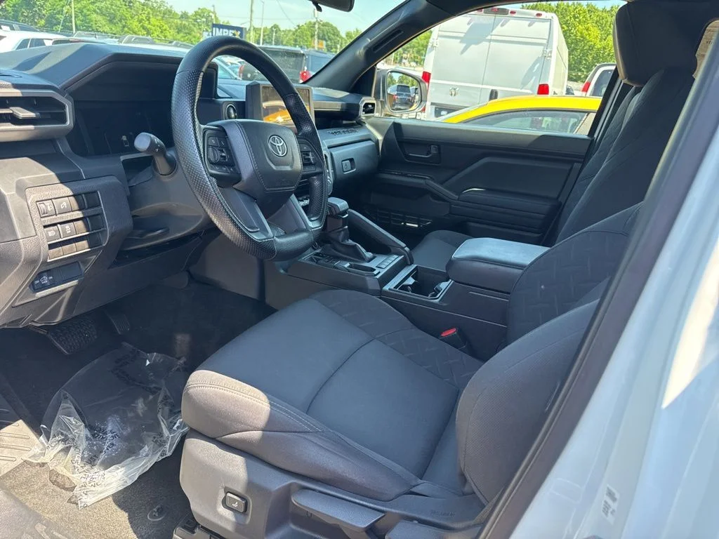 Used 2025 White Toyota SR image 3