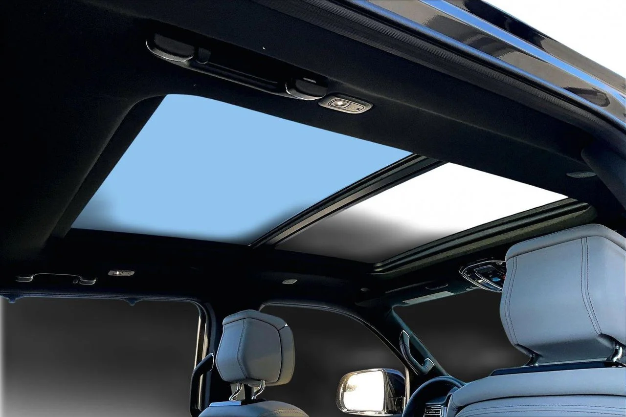 New 2026 Baltic-Gray Metallic Clear-Coat Exterior Paint Jeep Summit Obsidian image 15