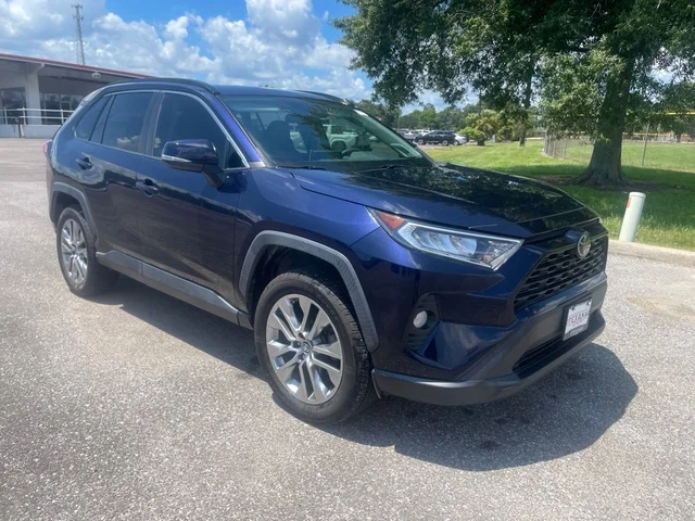 Pre-Owned 2019 Toyota RAV4 XLE Premium FWD 4D Sport Utility