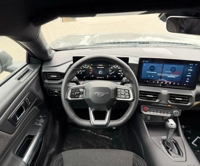 2026 Ford Mustang EcoBoost Fastback - Photo 18
