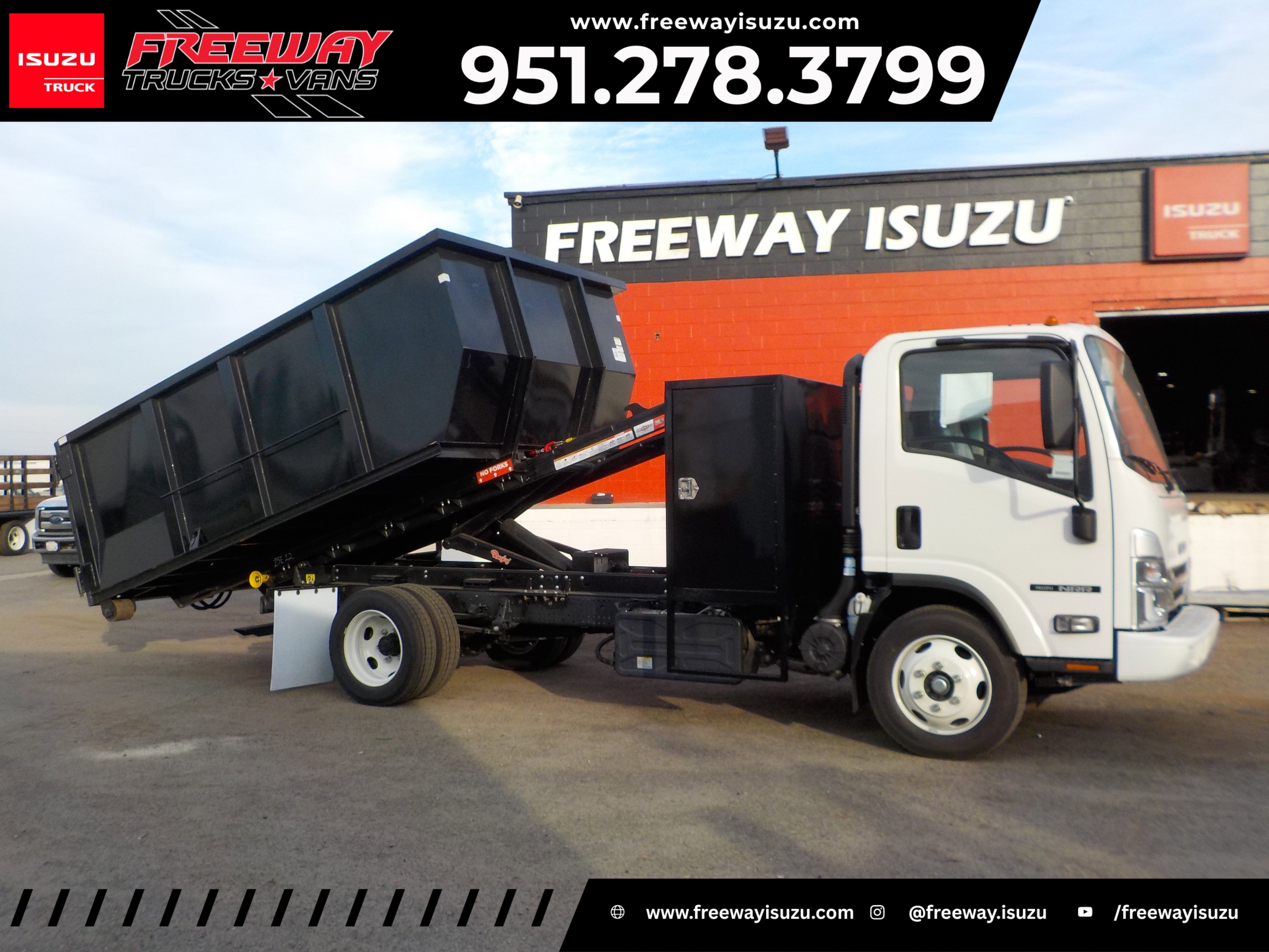 2024 Isuzu NRR's photo