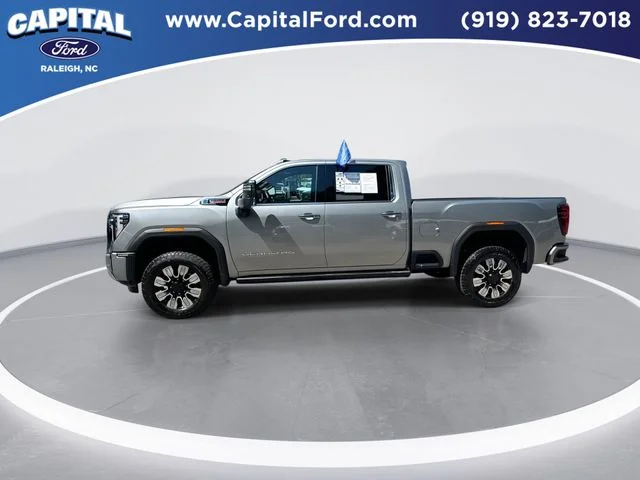 Used 2025 Silver GMC Denali image 5