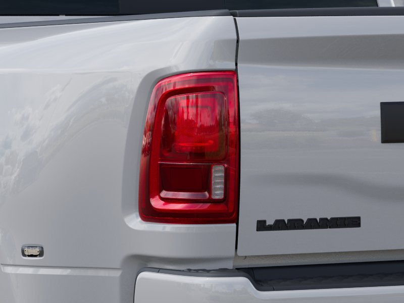 New 2026 Bright White Clear-Coat Exterior Paint RAM LARAMIE image 5