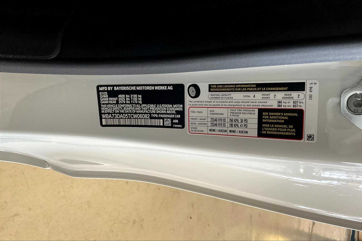 Used 2026 Mineral White Metallic BMW M440i image 18