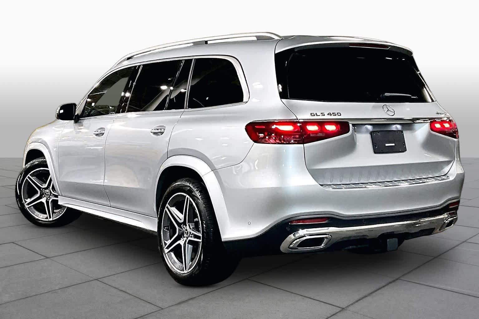 Used 2025 Cirrus Silver Metallic Mercedes-Benz GLS 450 image 12