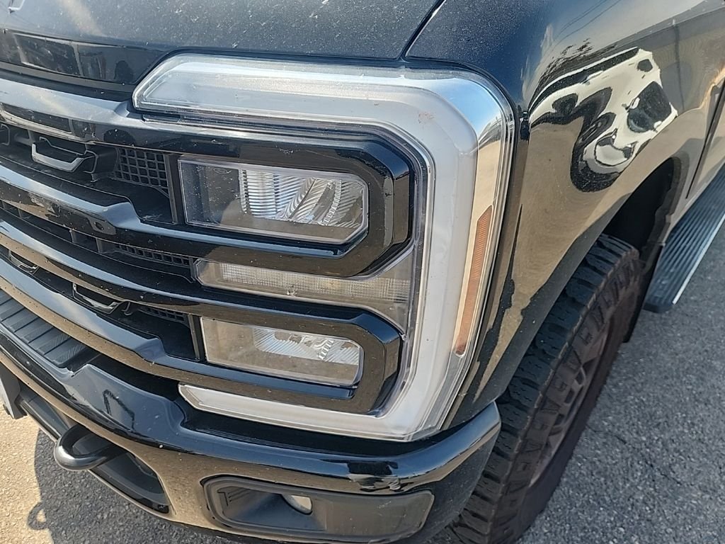 Used 2024 Agate Black Metallic Ford Lariat image 5