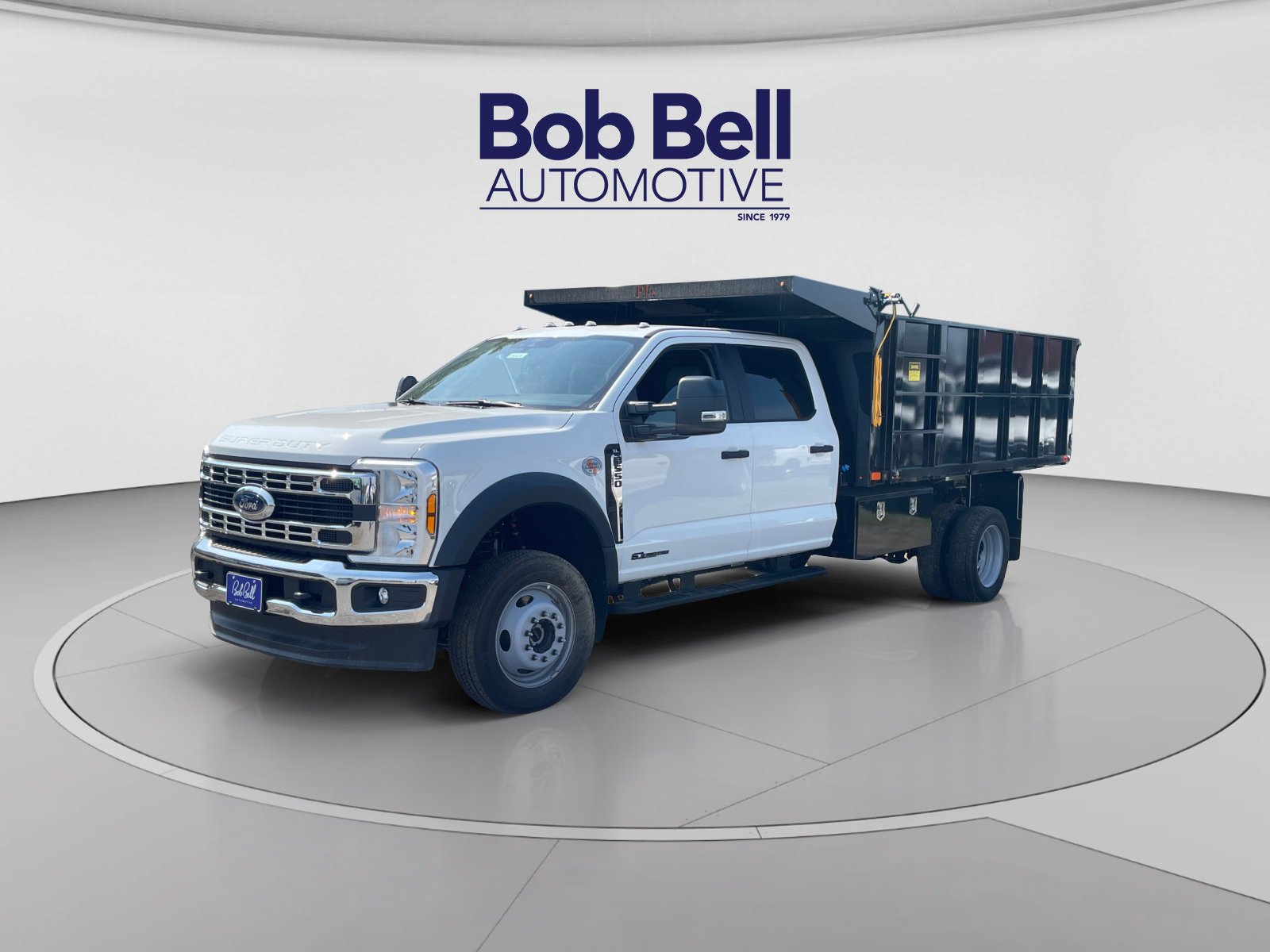New 2026 Oxford White Ford F-550® XL image 1