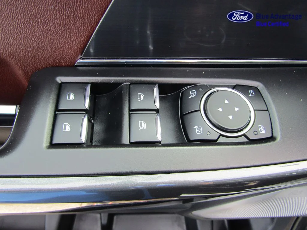 Certified Used 2023 Star White Ford Lariat image 26