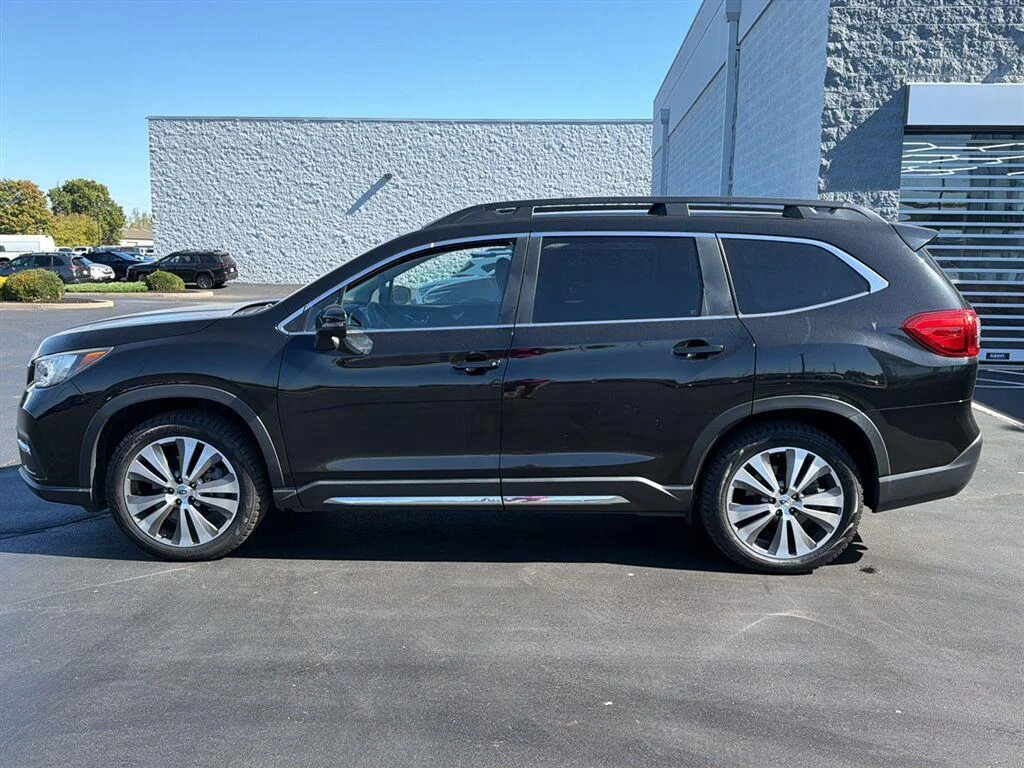 Used 2020 Crystal Black Silica Subaru Limited image 3