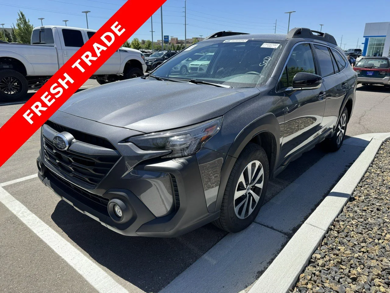 2025 Subaru Outback Premium's photo