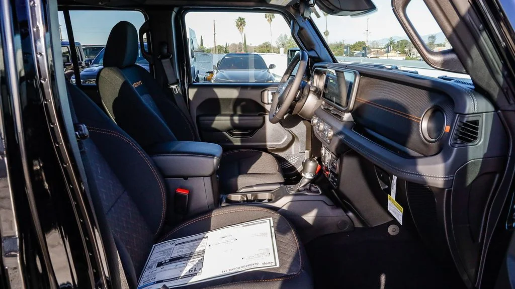 New 2026 Black Jeep Mojave image 21