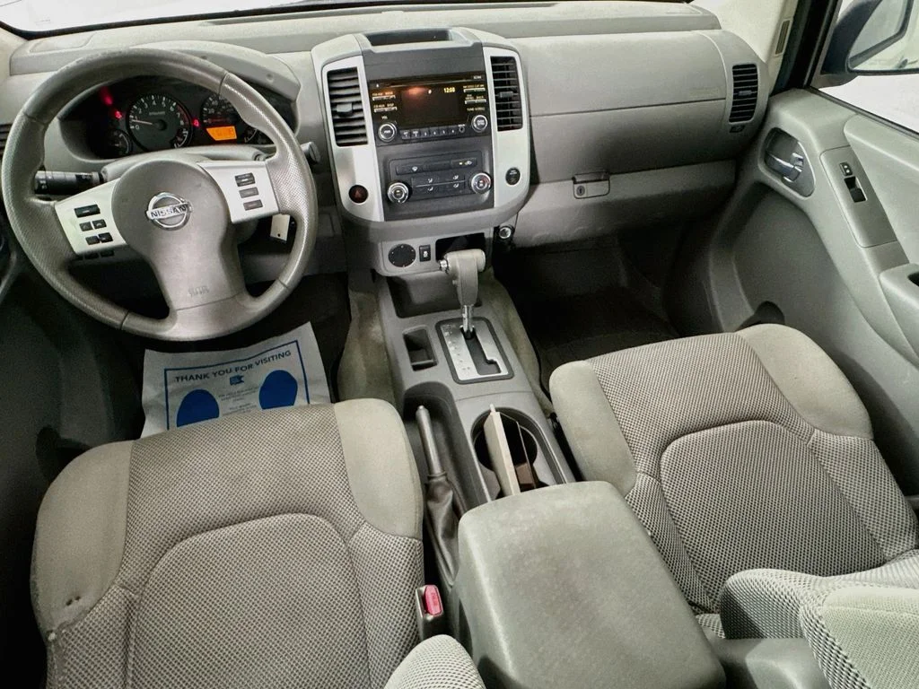 Used 2014 Glacier White Nissan SV image 24