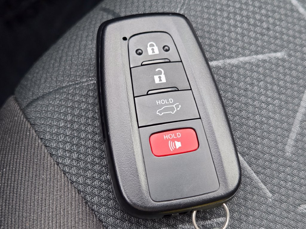 Certified Used 2025 Pearl Toyota XLE image 37